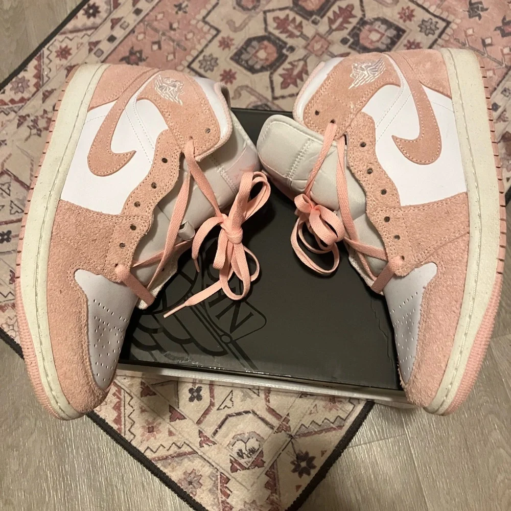Jordan‎ Athletic Shoes in Peach and Cream